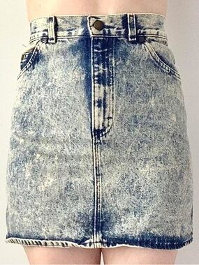 Vintage acid washed denim skirt SOON by Georges Marciano(A)